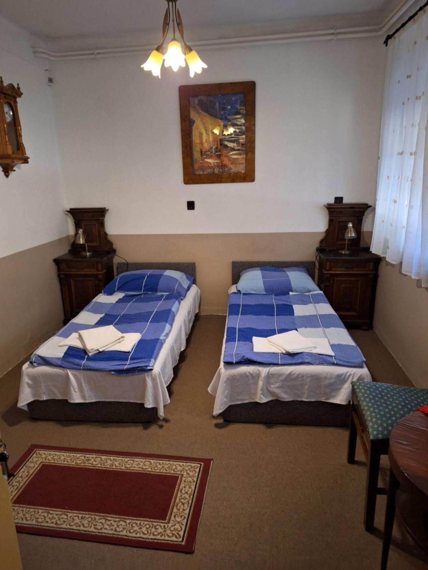 Bed and Breakfast Fenyo Panzio Mezőkövesd Exterior foto