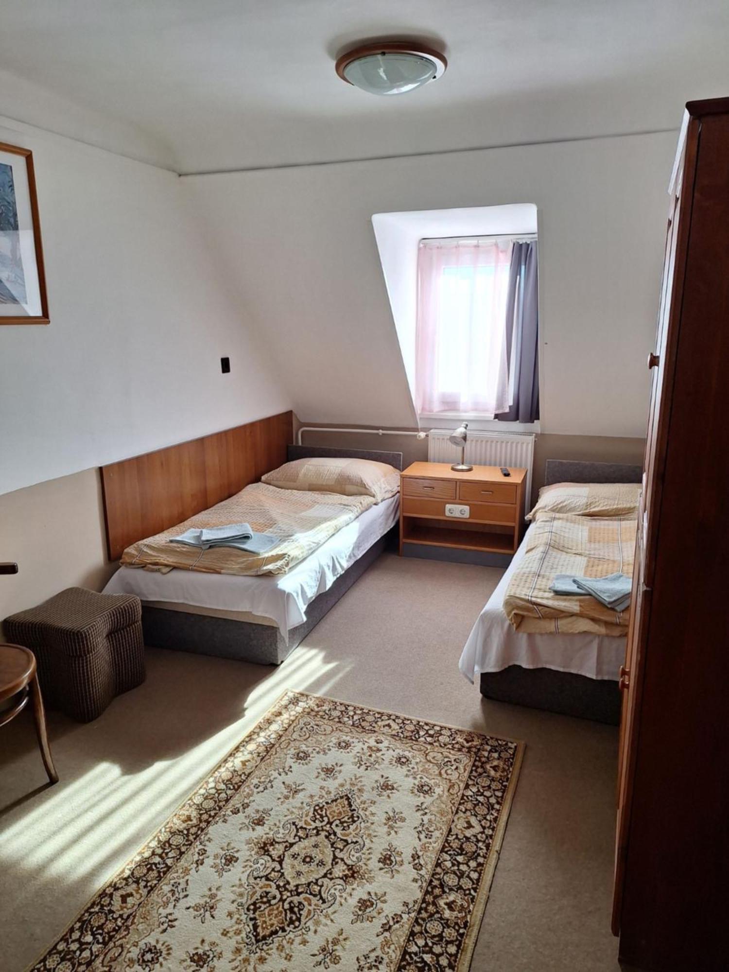 Bed and Breakfast Fenyo Panzio Mezőkövesd Exterior foto