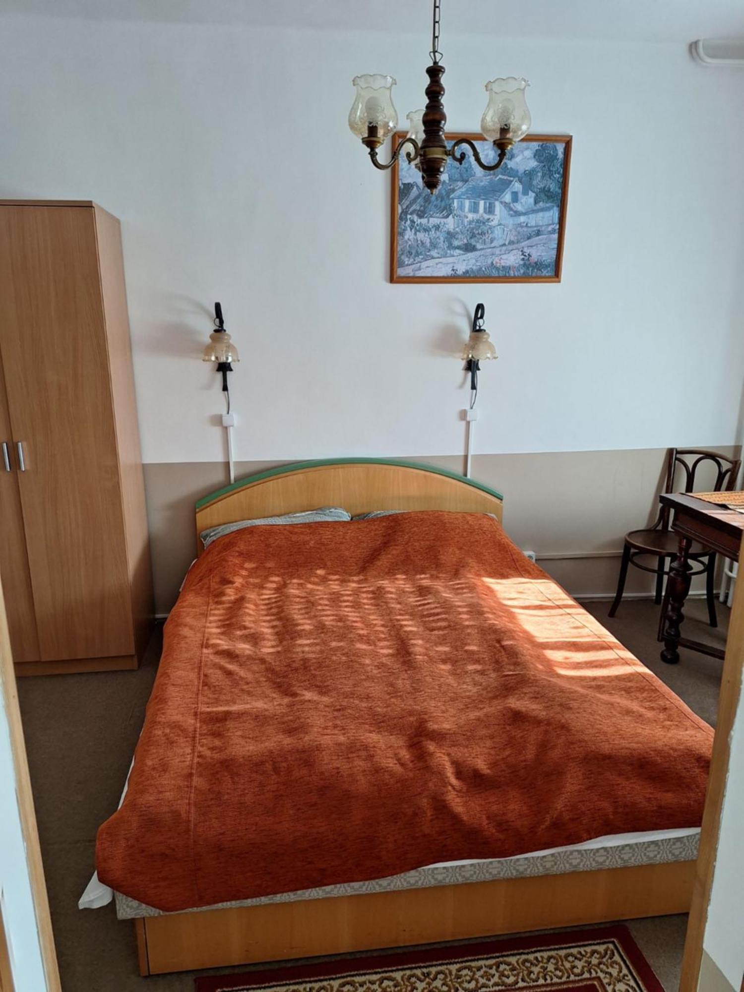 Bed and Breakfast Fenyo Panzio Mezőkövesd Exterior foto